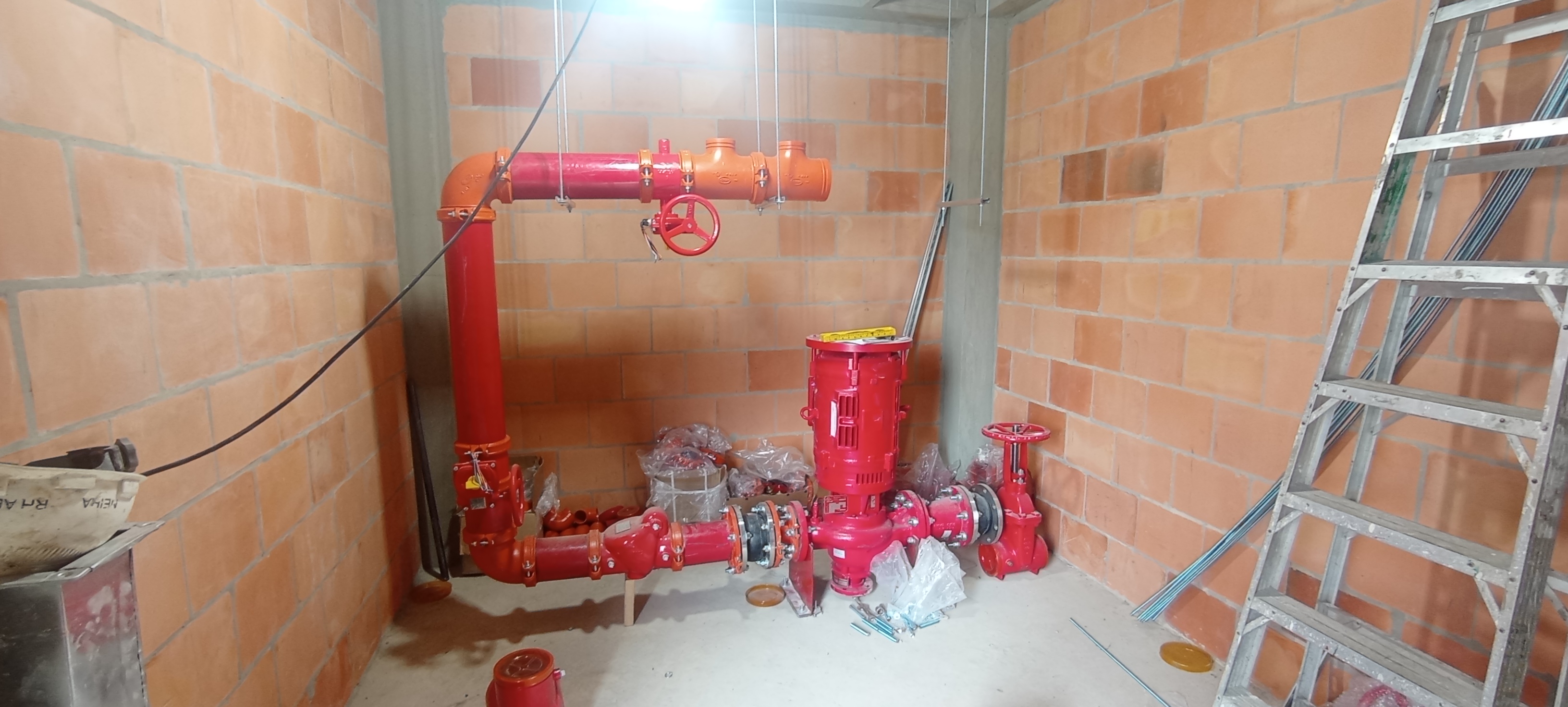 Sistema de red contra incendios instalado